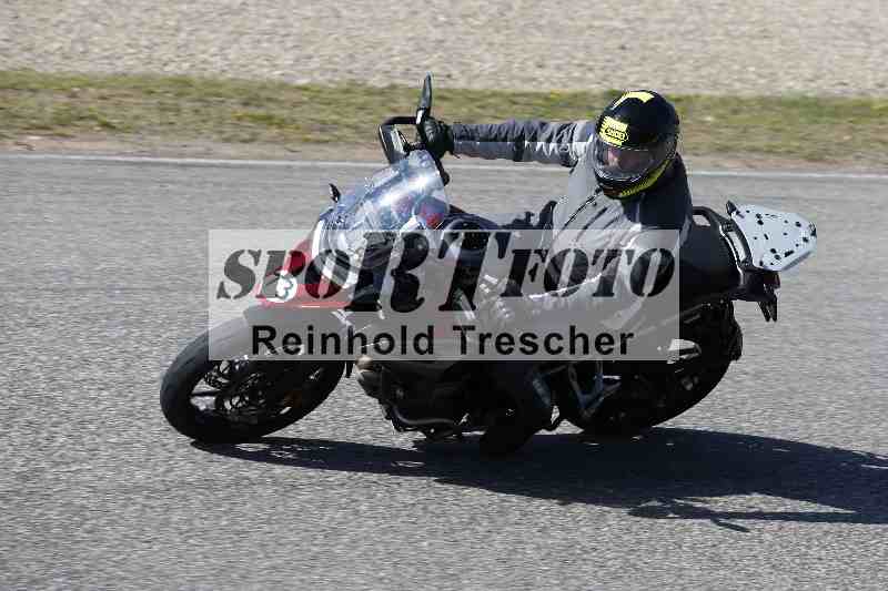 /01 02.04.2026 MAZ ADR/Gruppe gelb Gruppe gruen/73